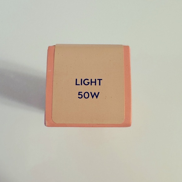 ColourPop
Pretty Fresh Hyaluronic Creamy Concealer - Picture 2 of 6